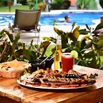 El Capitan Hotel 3*