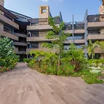 Apartamento Paramar Black, Style In Zama
