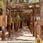Jungle Guardian - Rooftop Pool & Club In Zona Hotelera Apartment Tulum