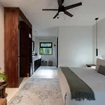 Umi Hotel