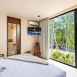 Villa 5-bedroom Private House With Pool In *