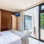 Villa 5-bedroom Private House With Pool In