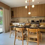 Luxury 3 Bedroom With Private Pool Aflora Сasa de vacaciones