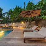 Villa Chiringuito