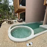 Luxury 3 Bedroom With Private Pool Aflora
