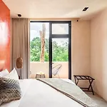 5-bedroom Private House With Pool In Villa *