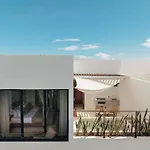 Elegant Duplex With Rooftop Jacuzzi In Tulum