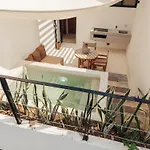 Elegant Duplex With Rooftop Jacuzzi In Tulum