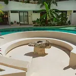 2 Bdm Each With A Private Pool, At Elements Apartamento *