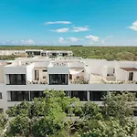 Apartment Elegant Duplex With Rooftop Jacuzzi In Tulum