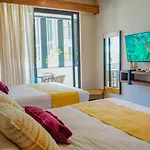 Moonlight Balcony Club Apartamento