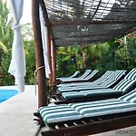 & Gardens 3* Tulum
