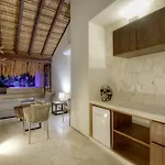 Apartment Eco-chic Design Wrapped In Nature's Elements By Stella