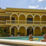 Scarlette Hotel 3*