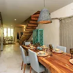 Apartment Eco-chic Design Wrapped In Nature's Elements By Stella