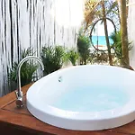 Amigos Boutique Hotel
