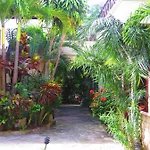 Hotel Xibalba Dive Center 3*