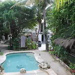 Lobo Inn Tulum Hostel *