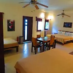 Hotel Xibalba Dive Center Tulum