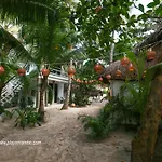 Playa Mambo Eco Cabanas