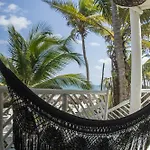 Amigos Boutique Hotel 4*