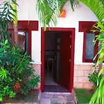 Xibalba Dive Center Hotel 3*