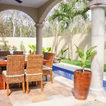 Stunning For 10-cabana-private Pool-parking Holiday home
