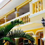 Scarlette Hotel 3*