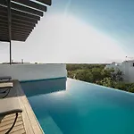 Private Roof W Plunge Pool Brand New 2 Bedroom Penthouse For 6 Sleeps