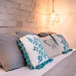 Playa Mambo Eco Cabanas