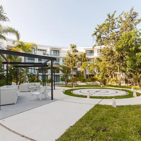 Apartment Your Place In Town With Pool, Coworking And Gym Located At Park Lagunas Tulum