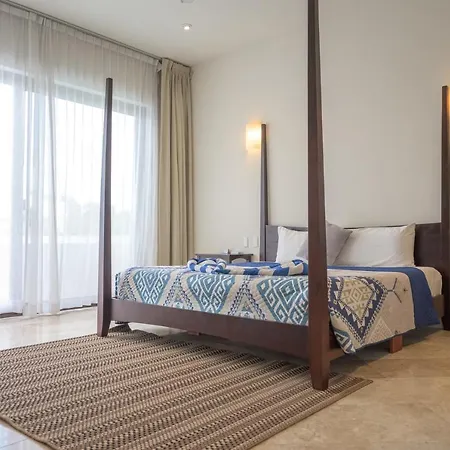 Hotel Intima Adults Only 3*