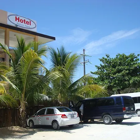Andrea's Hotel