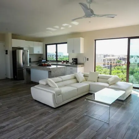 Penthouse Blue Luxury La Veleta Apartment