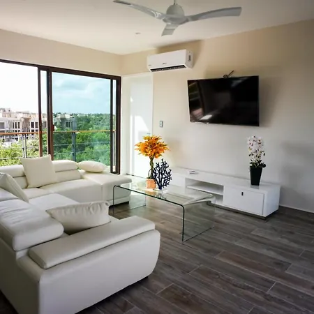 Penthouse Blue Luxury La Veleta Apartment *