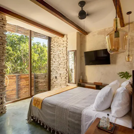 Mamazul Hotel