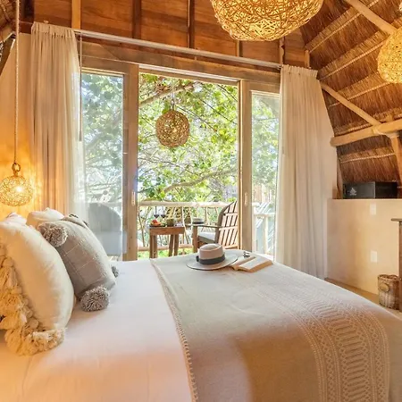 Ahau - Beachfront (adults Only)