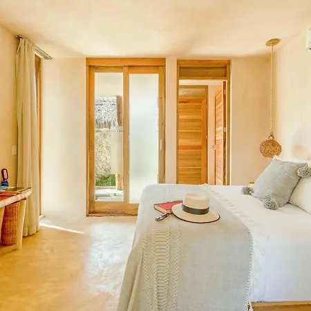 Ahau - Beachfront (adults Only) Hotel