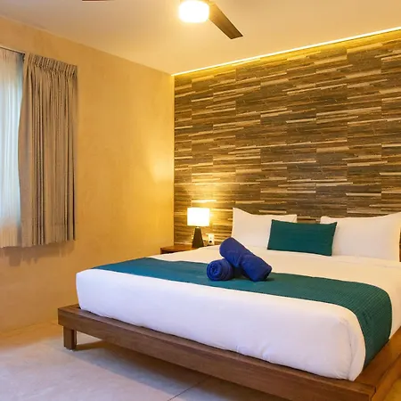Azul By Guruhotel 3*