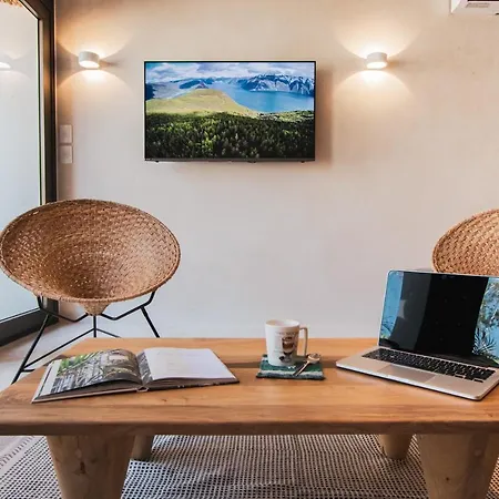 Apartamento Spacious 2br - Wide Balcony W/tub & Yoga Deck *