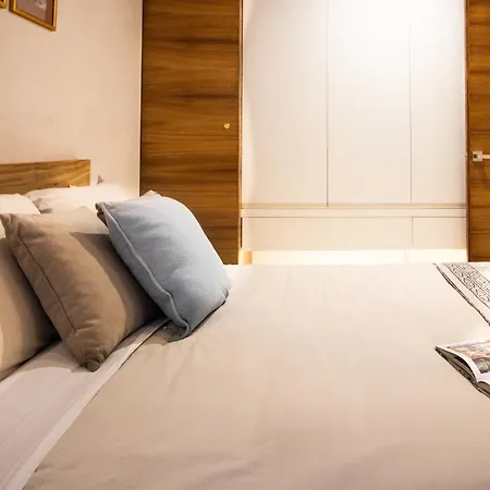 Apartamento Spacious 2br - Wide Balcony W/tub & Yoga Deck *