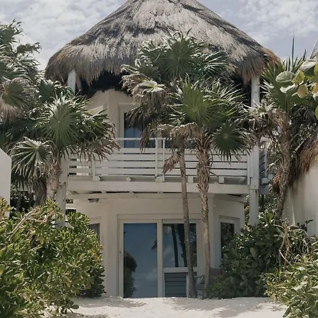 Tuup Hotel