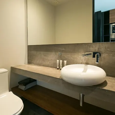 Aparthotel Iik By Groovy Stays- A Hip Condo-hotel With Wifi, Rooftop, Pool, Sleeps 6 4*