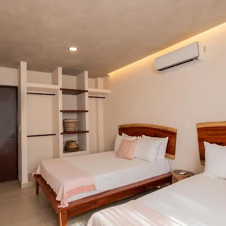 Aparthotel Macondo 4*