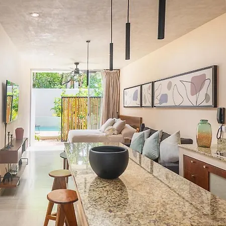 Chic With Swim-up Pool Access Hotel Tulum