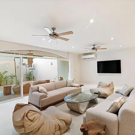 Casa Vida Luxury 6bd 7br Sleeps Up To 19 In Aldea Zama