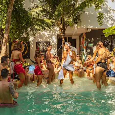 Hostel Che & Bar Adults Only Tulum