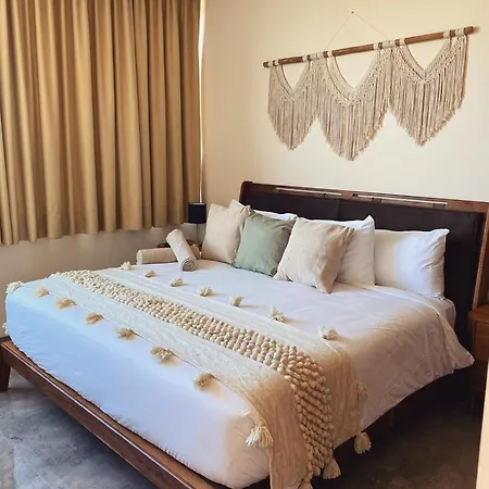 Apartment Luxury & Exclusive Private Plunge Pool & Terrace Gym & Shared Swimming Pool *