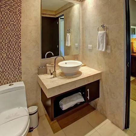 Apartment Ph2br 2bth /private Rooftop /2 Jacuzzi /aldea Zama *