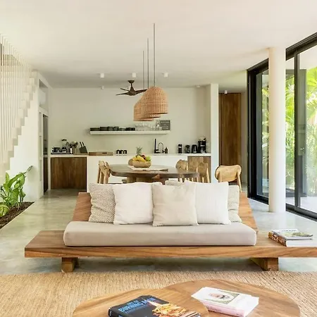Casa Areca: Award-winning Architectural With Concierge Villa